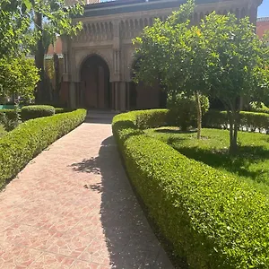 احجز هنا