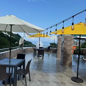 احجز هنا